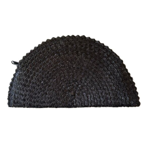 Hawaiian Lauhala Mahina Pandan Leaf Half Moon Woven Lined Zipper Clutch Purse - Picture 1 of 4